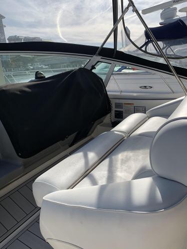 2006 Cruisers Yachts 320 Express - 14