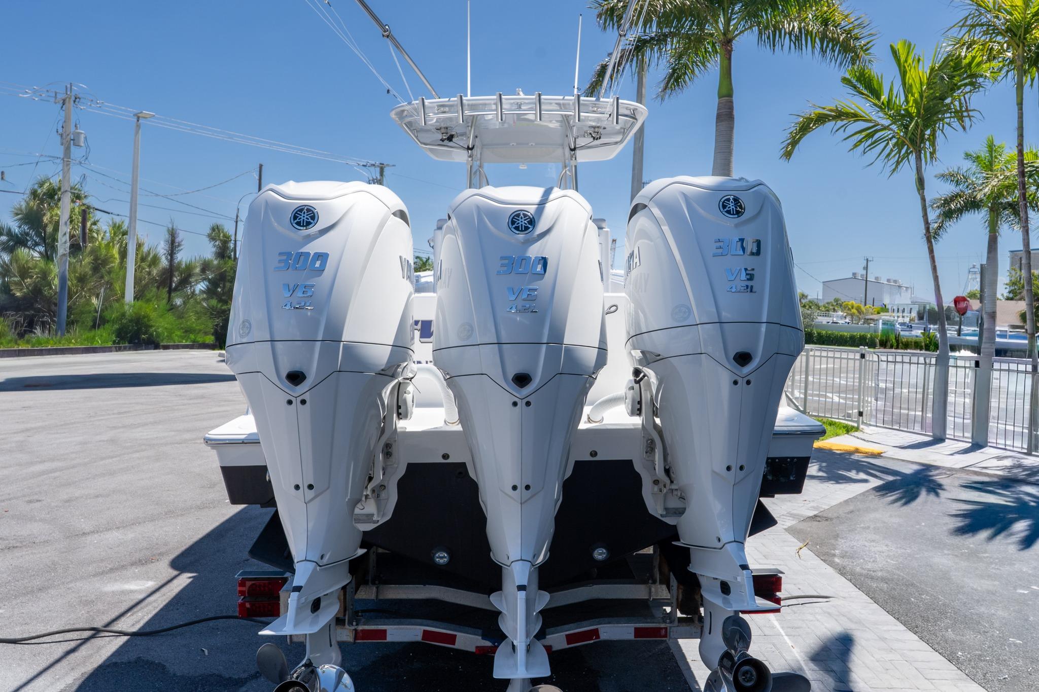 2024 Contender 35 ST boat with triple Yamaha 300 V6 outboard engines.