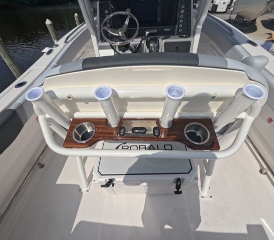 2026 Robalo Center Console R230 In Stock Trailer Included - 12