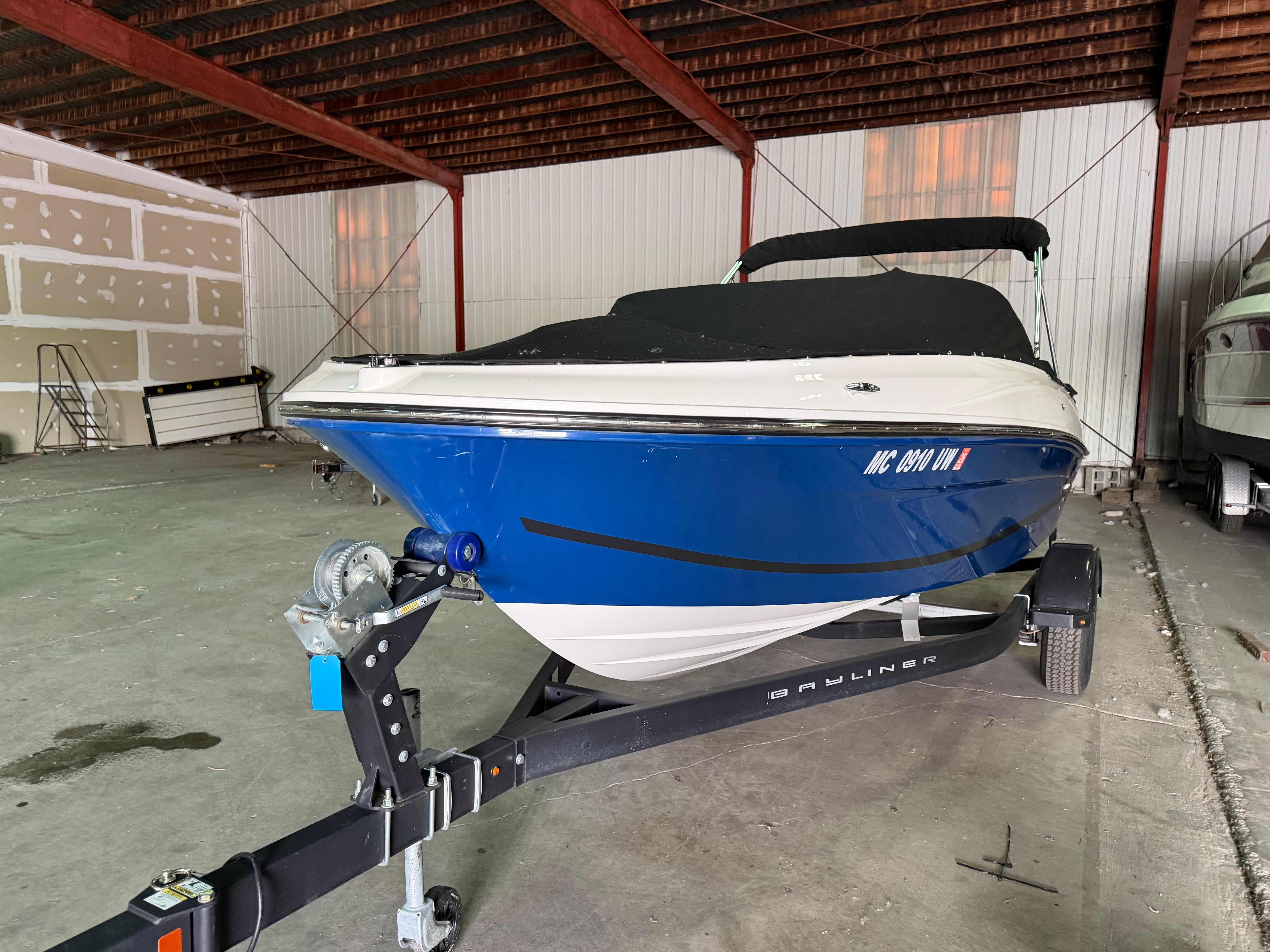 2023 Bayliner VR4 BOWRIDER - 2