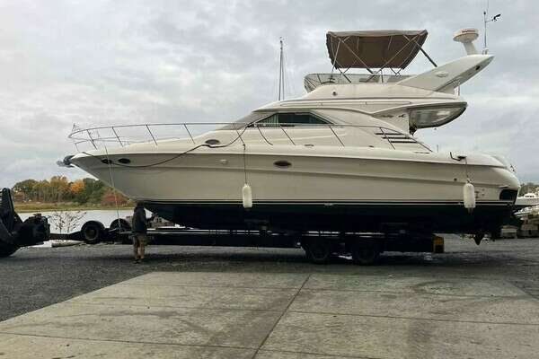 1997 Sea Ray 400 Sedan Bridge