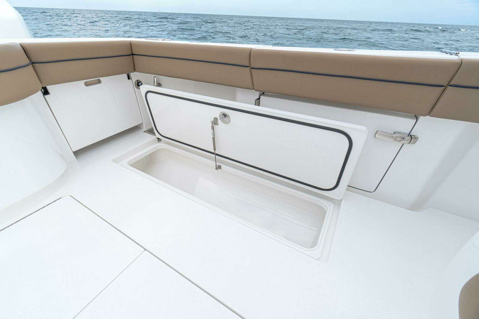2026 Valhalla Boatworks V-41 - Image 25