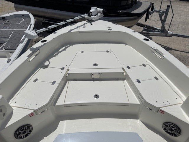 2026 Pathfinder 2400 TRS - 16
