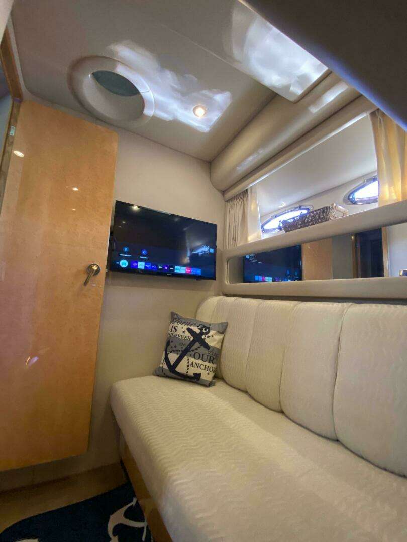 1998 Sea Ray 480 Sedan Bridge - Image 40