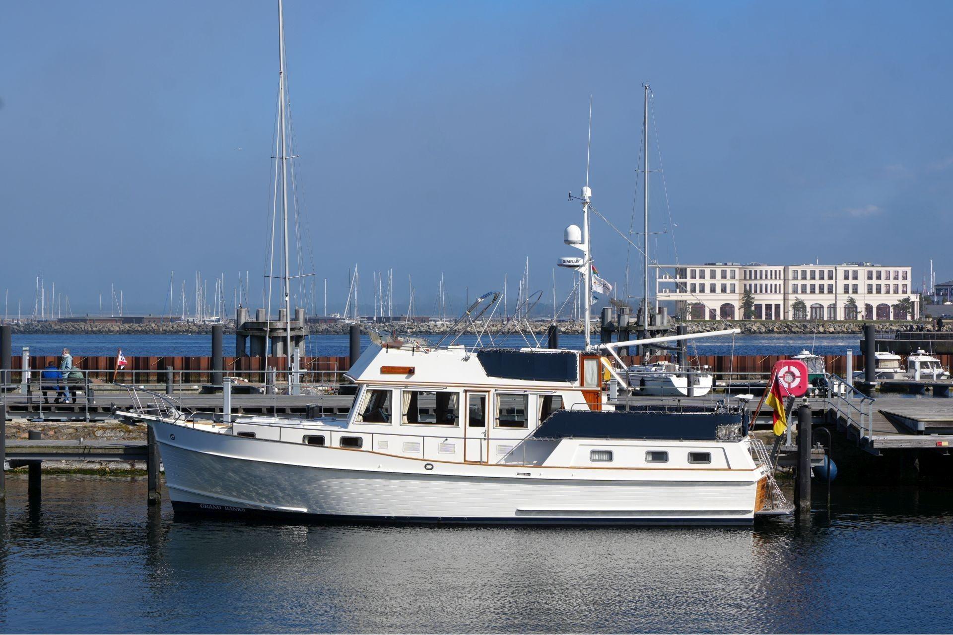1997 Grand Banks 46 Motoryacht
