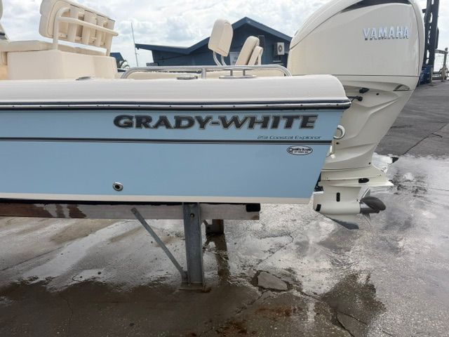2024 Grady-White 251 - 15