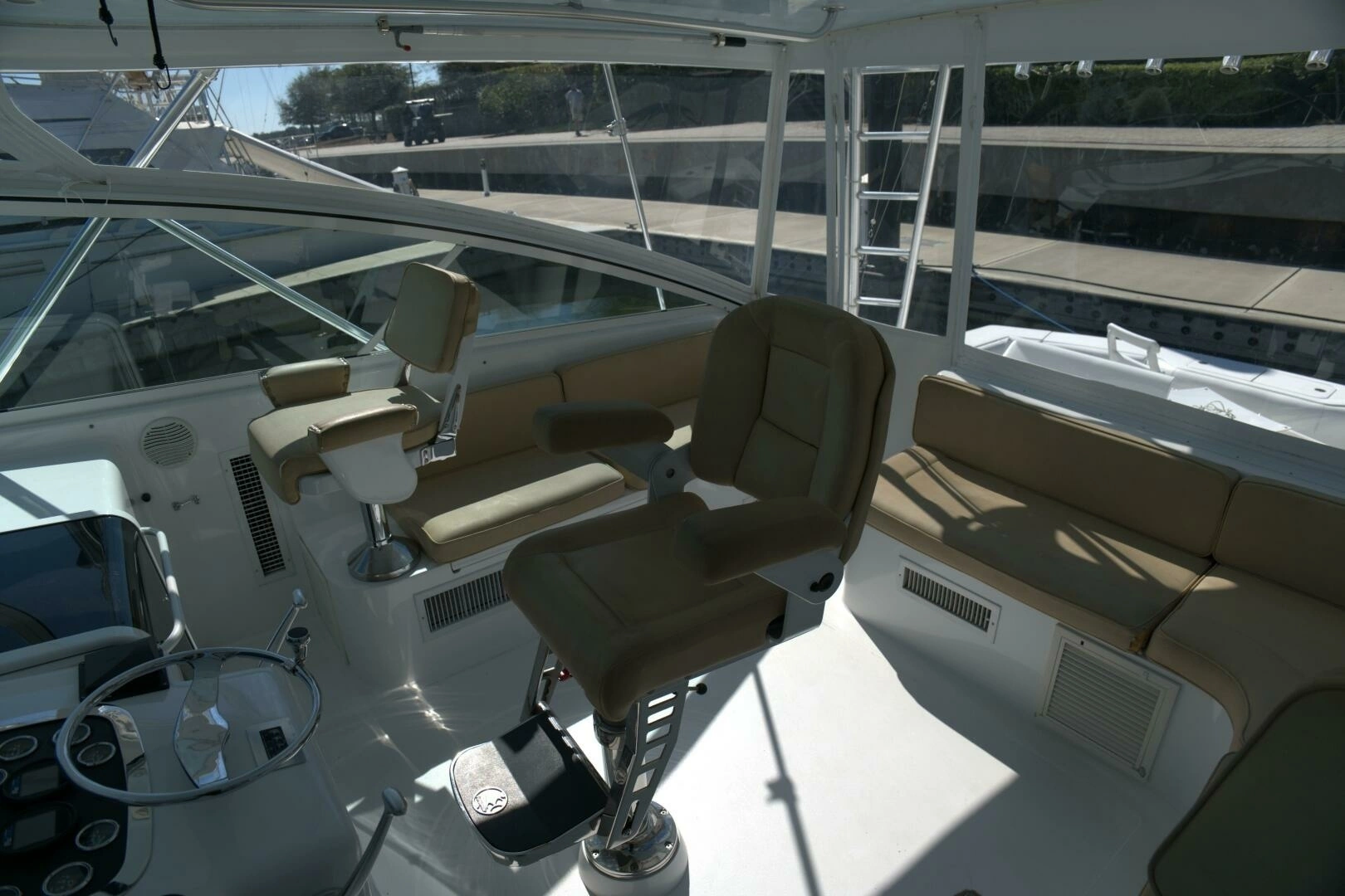 2002 Viking 43 Open - Image 19