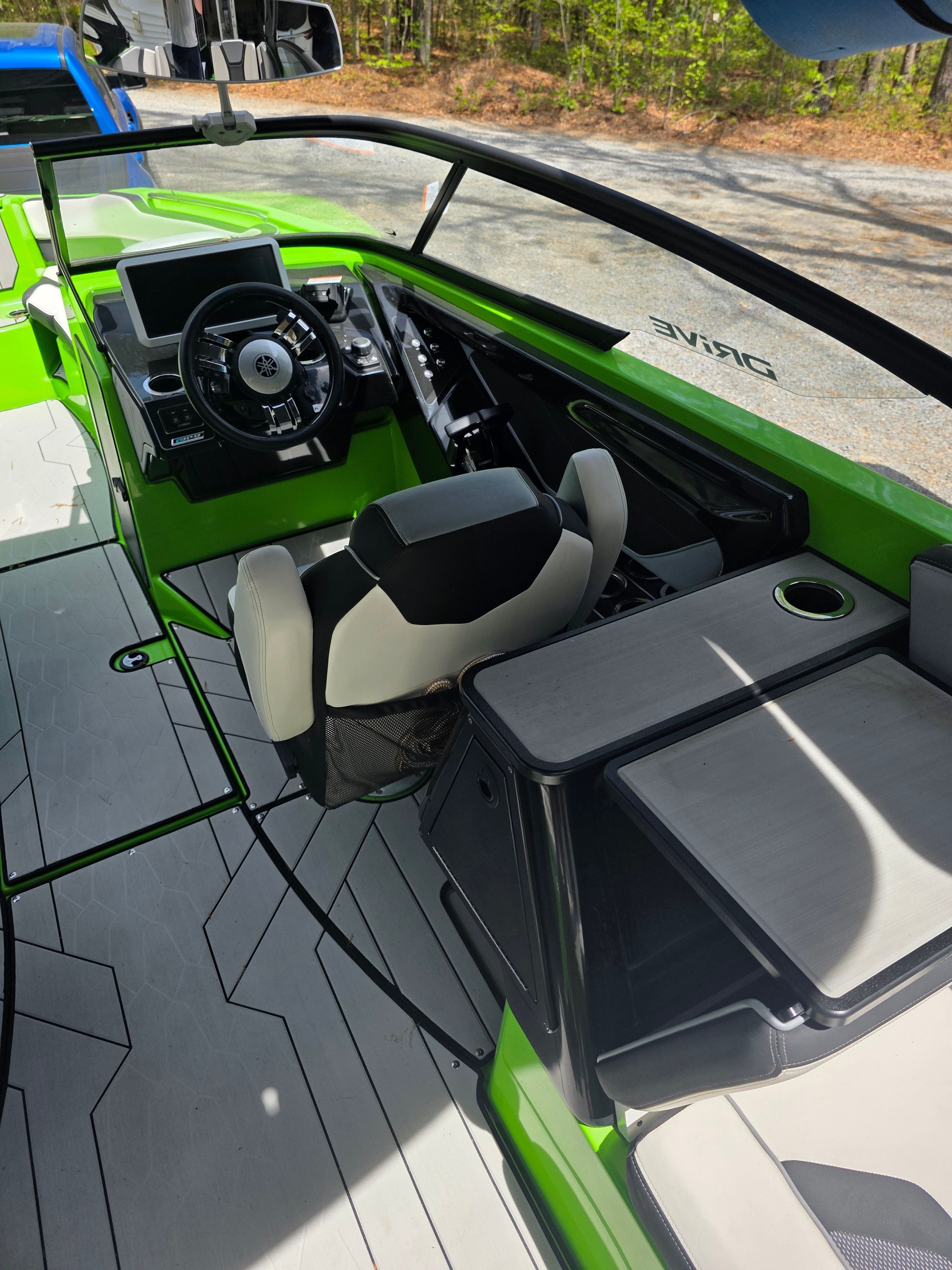2022 Yamaha Boats 255XD - 5