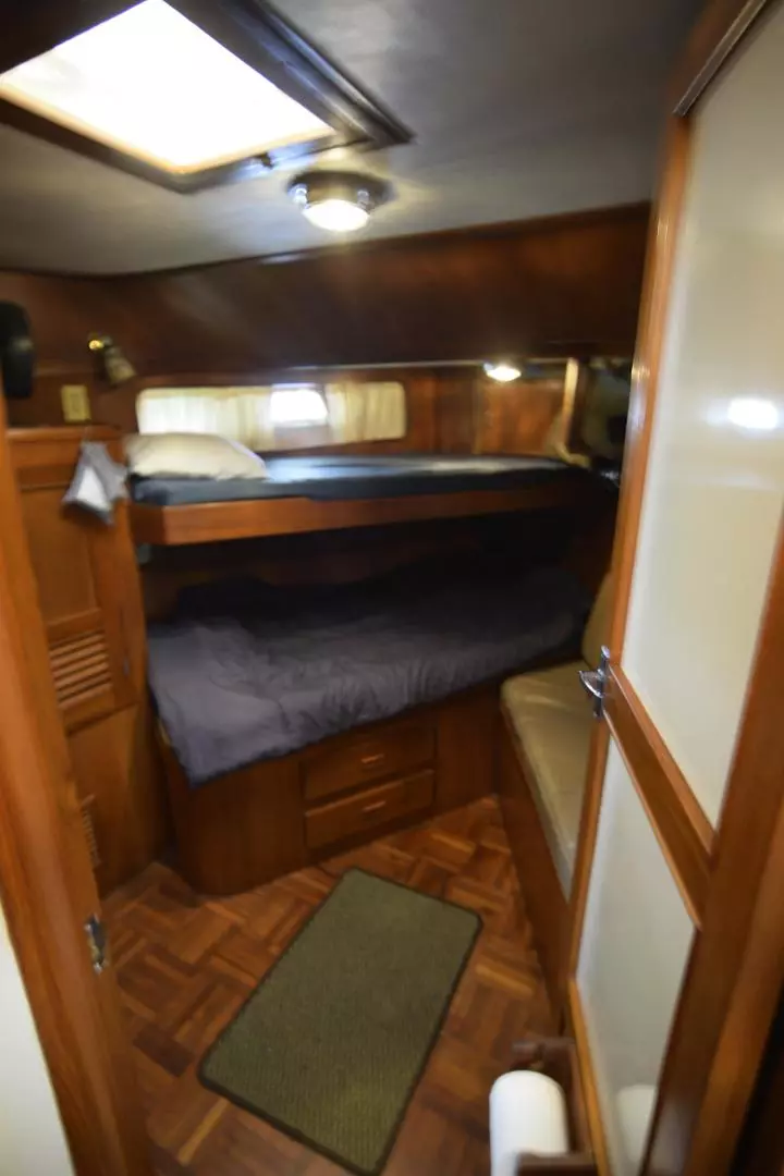 1987 Jefferson Sundeck - Image 33