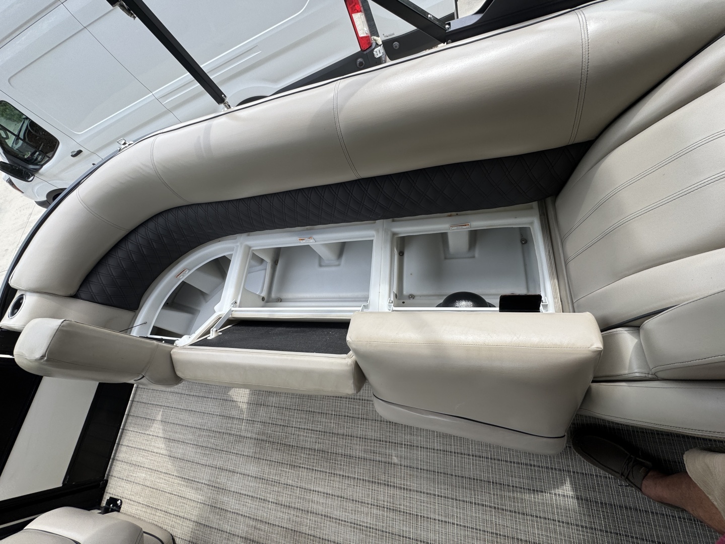 2019 Barletta L25UC - Image 16