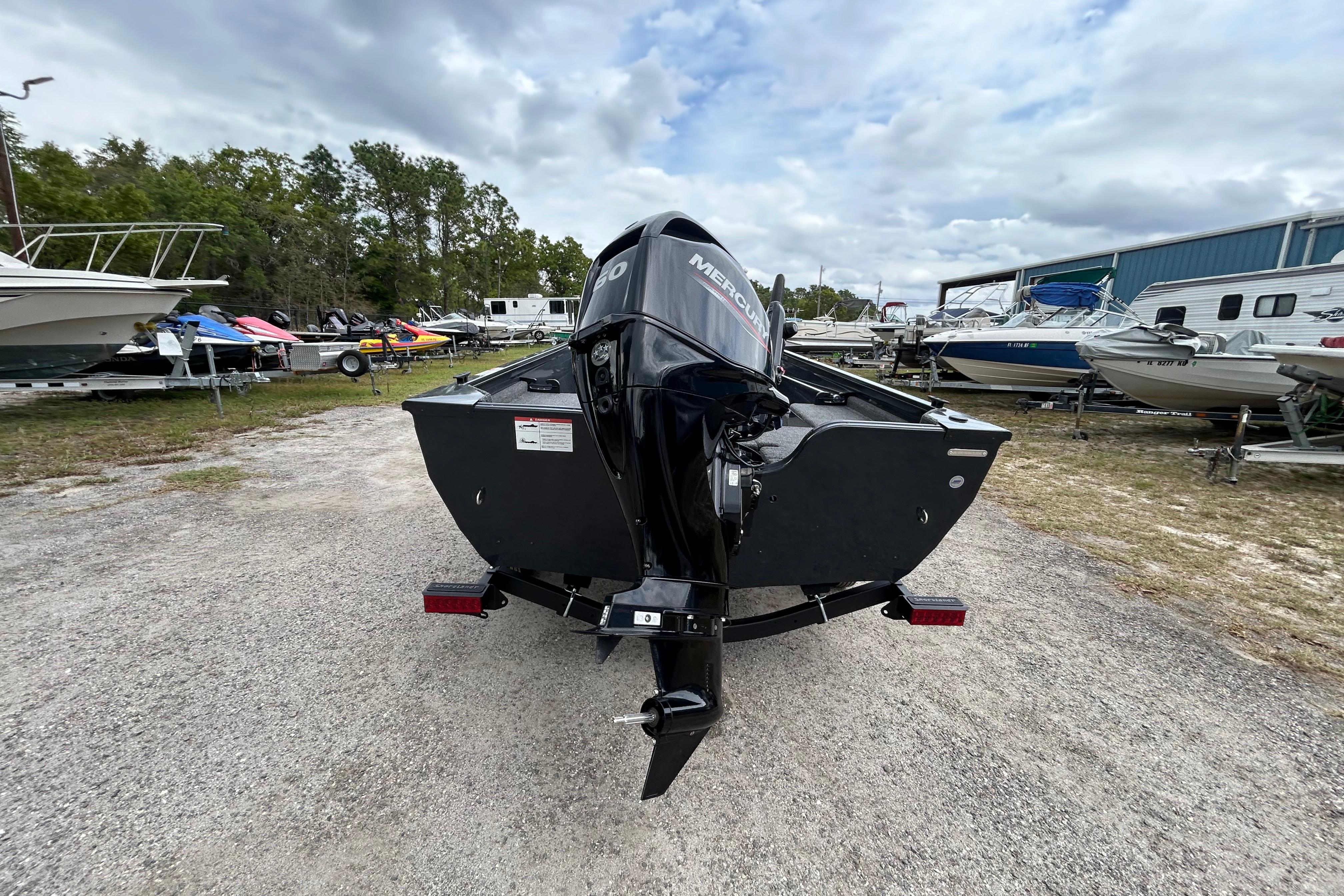2026 Crestliner 1650 Discovery Tiller