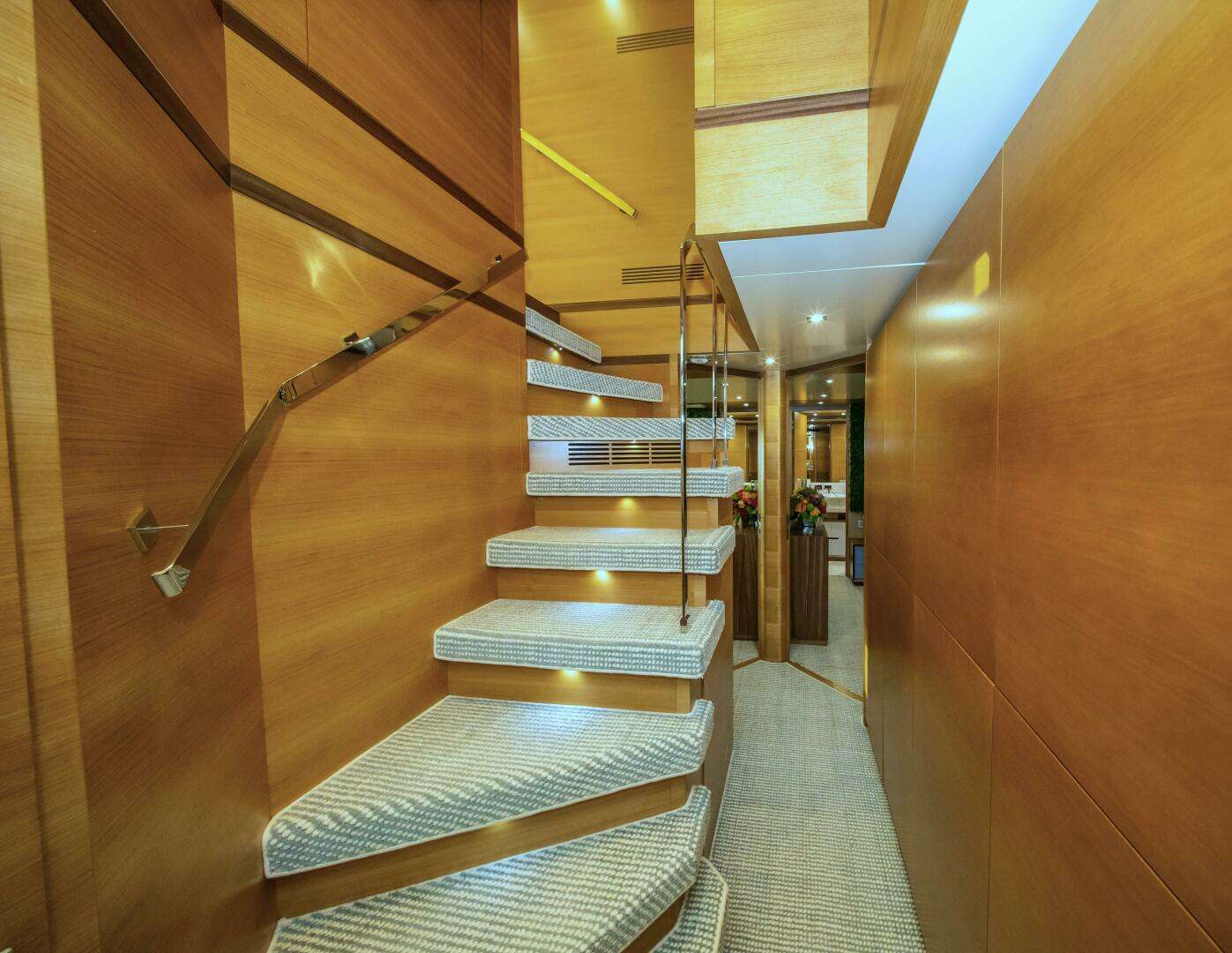 2015 Benetti Benetti Tradition Supreme 108 - Image 11
