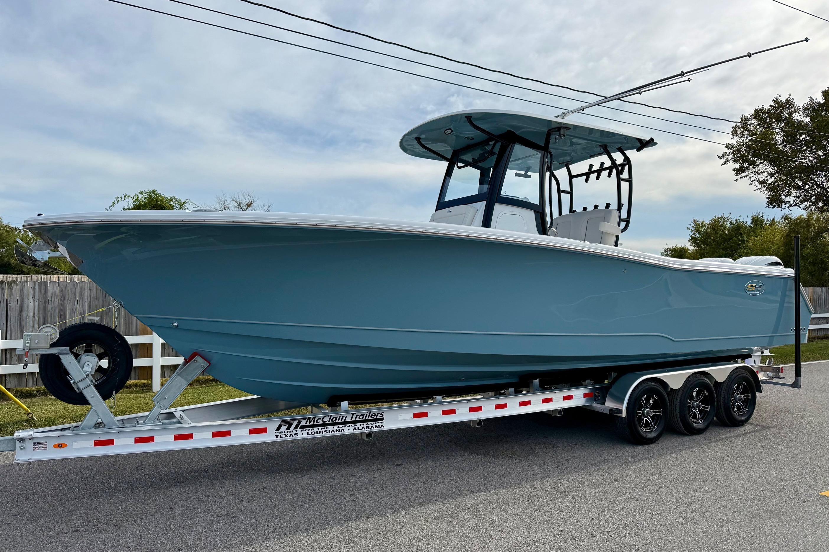 2026 Sea Hunt Gamefish 30 Coffin Box