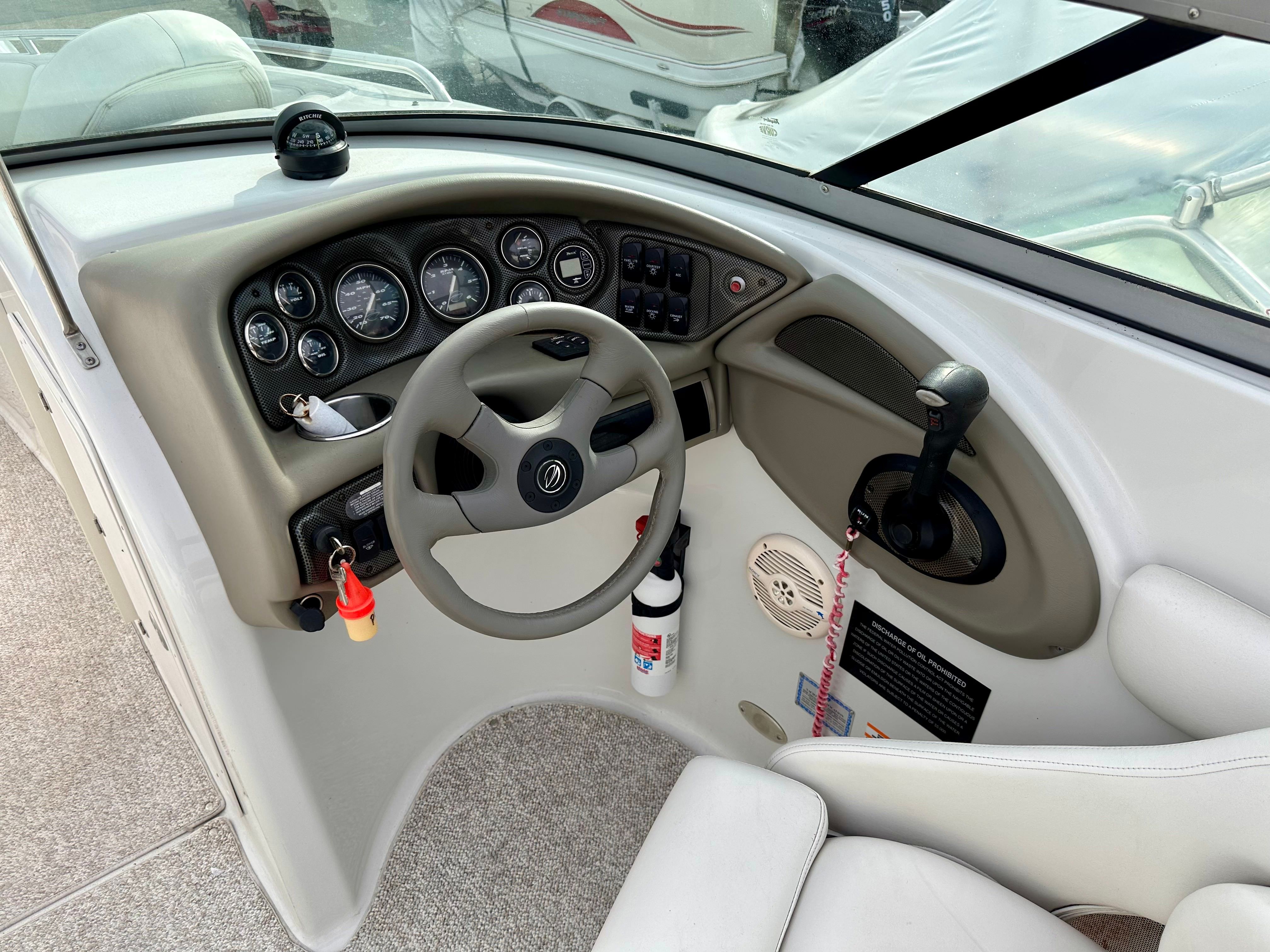 2005 Crownline 270 BR - 19