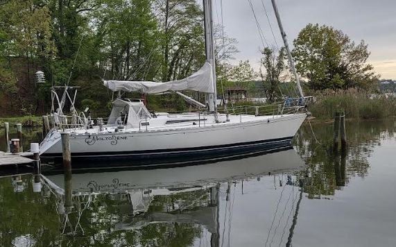 1985 Beneteau First 42
