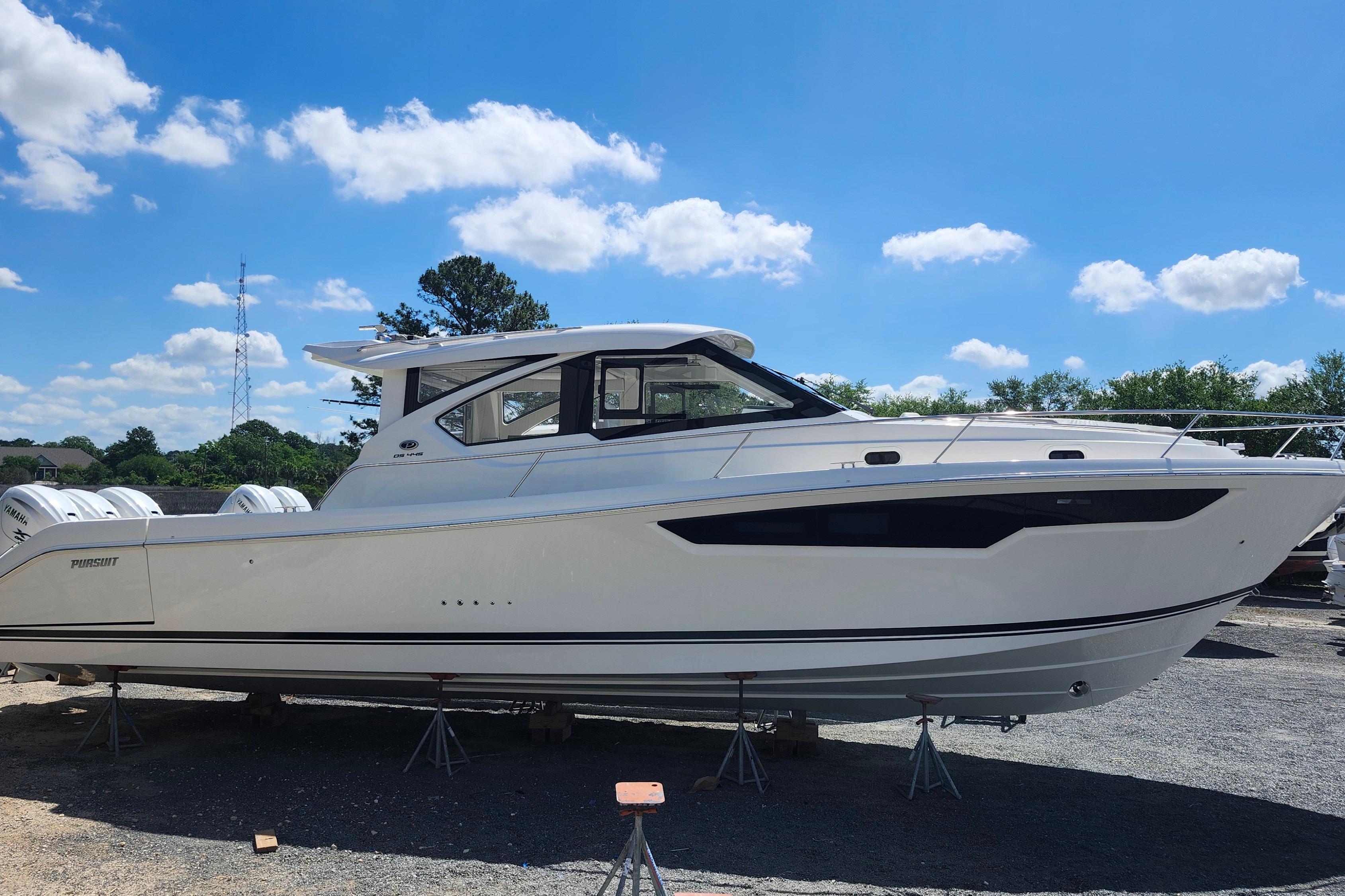 2026 Pursuit OS 445 Offshore