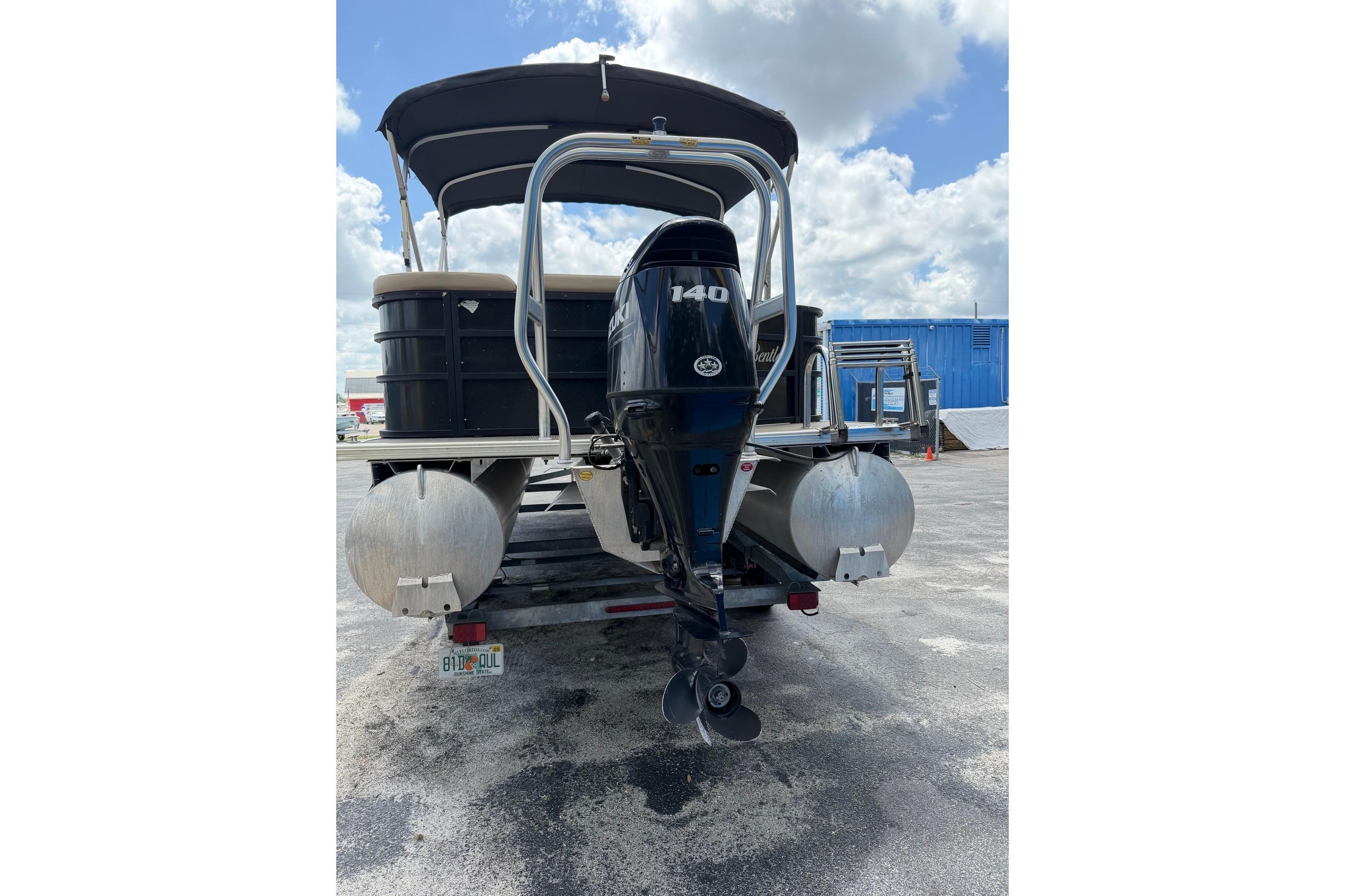 2022 Bentley Pontoons 240 CRUISE with 140 HP engine, parked outdoors.