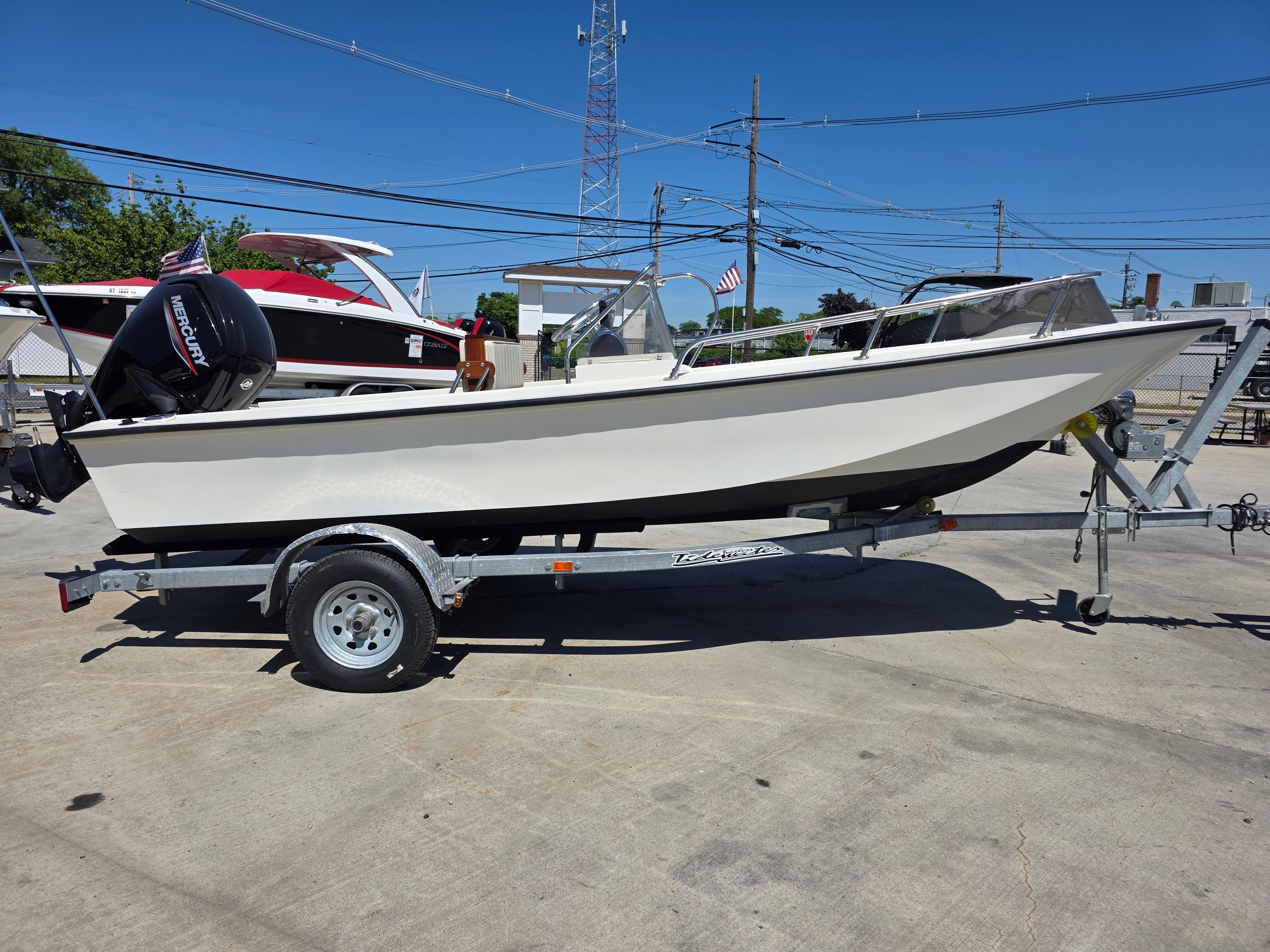 1986 Boston Whaler 17 Newport