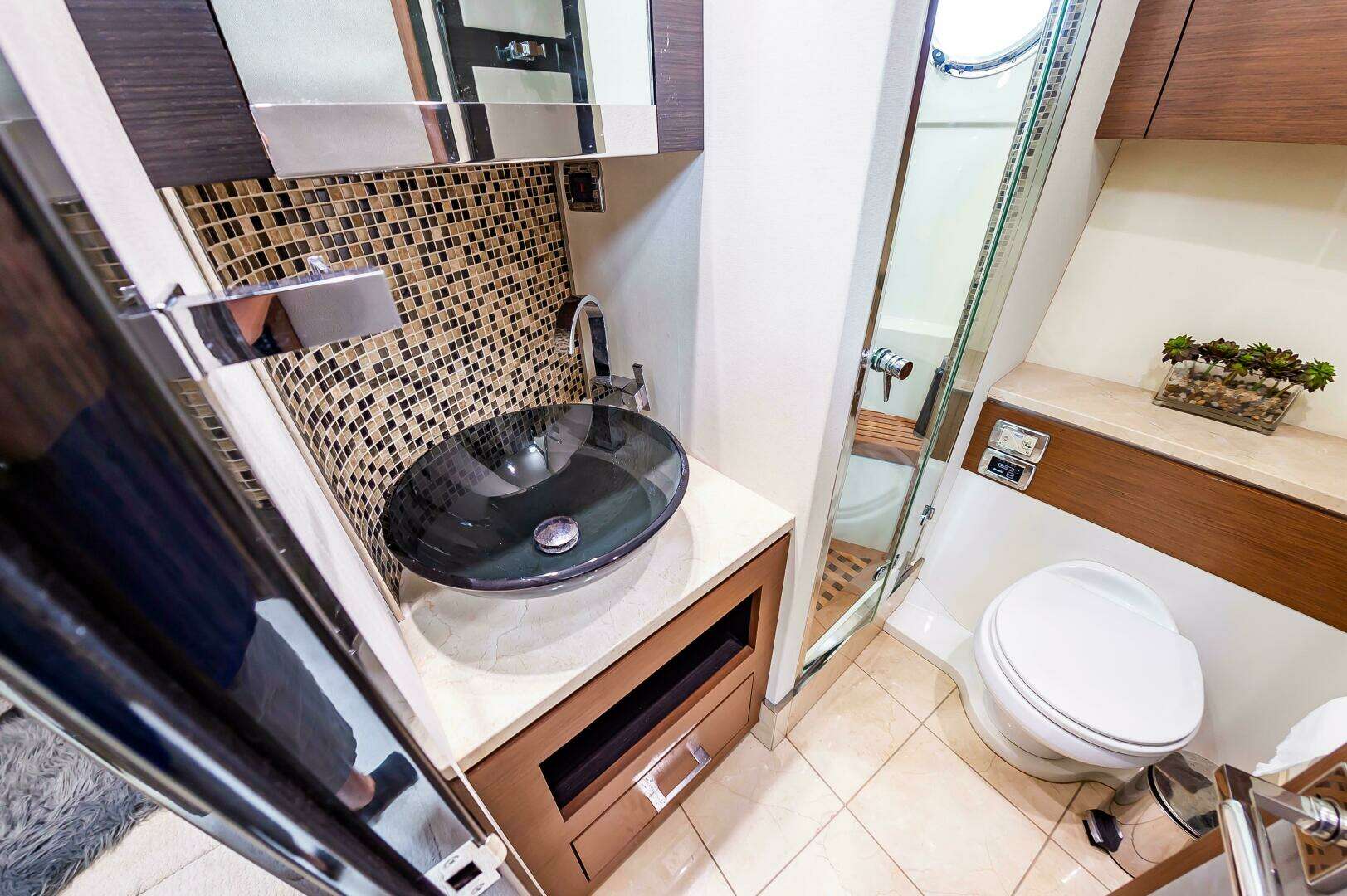 2013 Marquis 63 Sport Yacht - Image 67