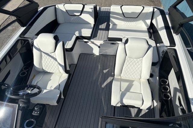 2026 Yamaha Boats 222S interior with white seating and modern design.
