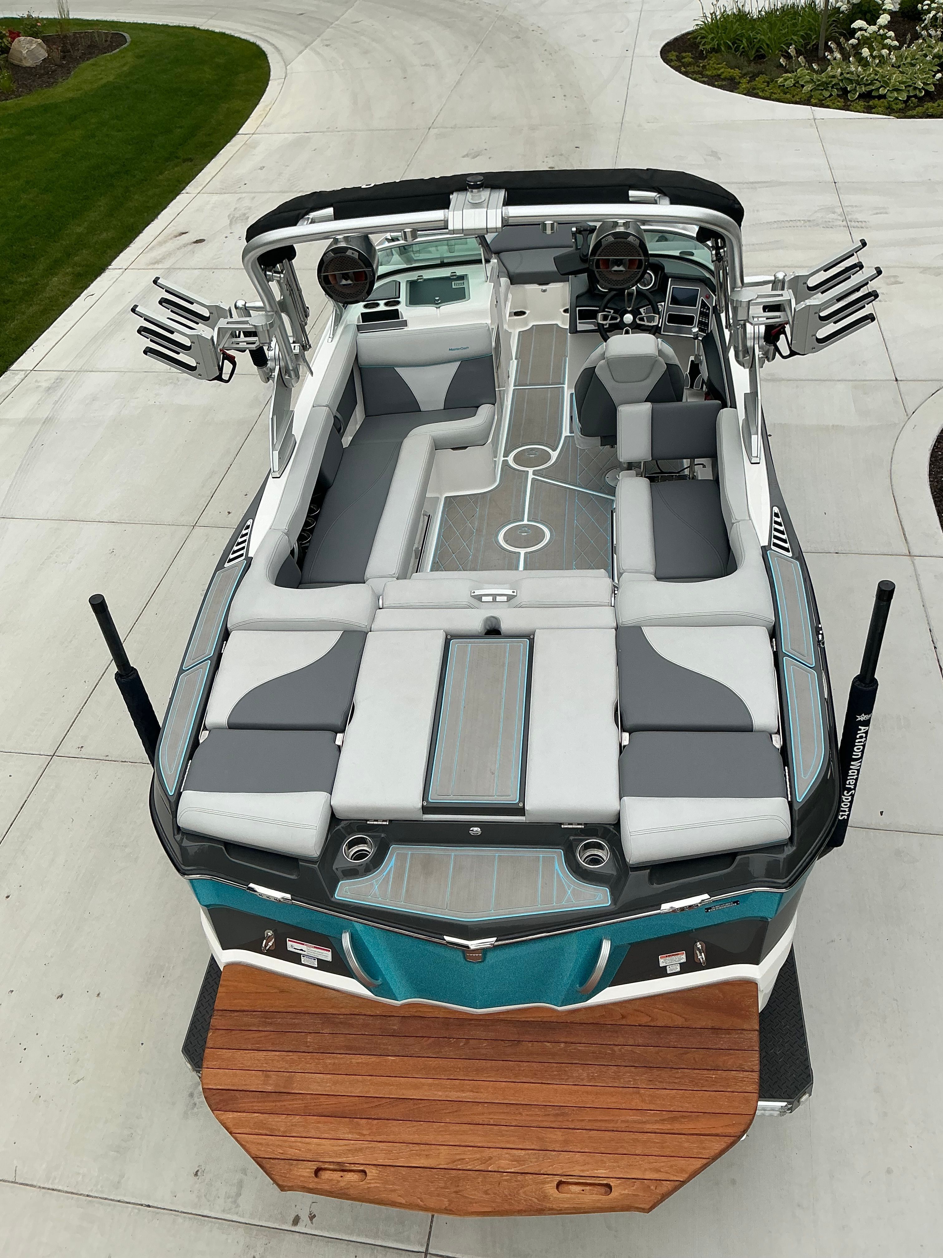 2019 MasterCraft XT22 with stylish interior and spacious layout.