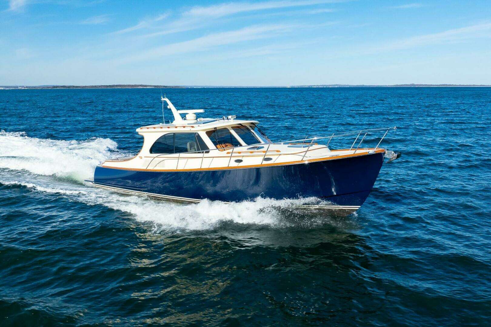 2017 Hinckley Talaria 43 - Image 5