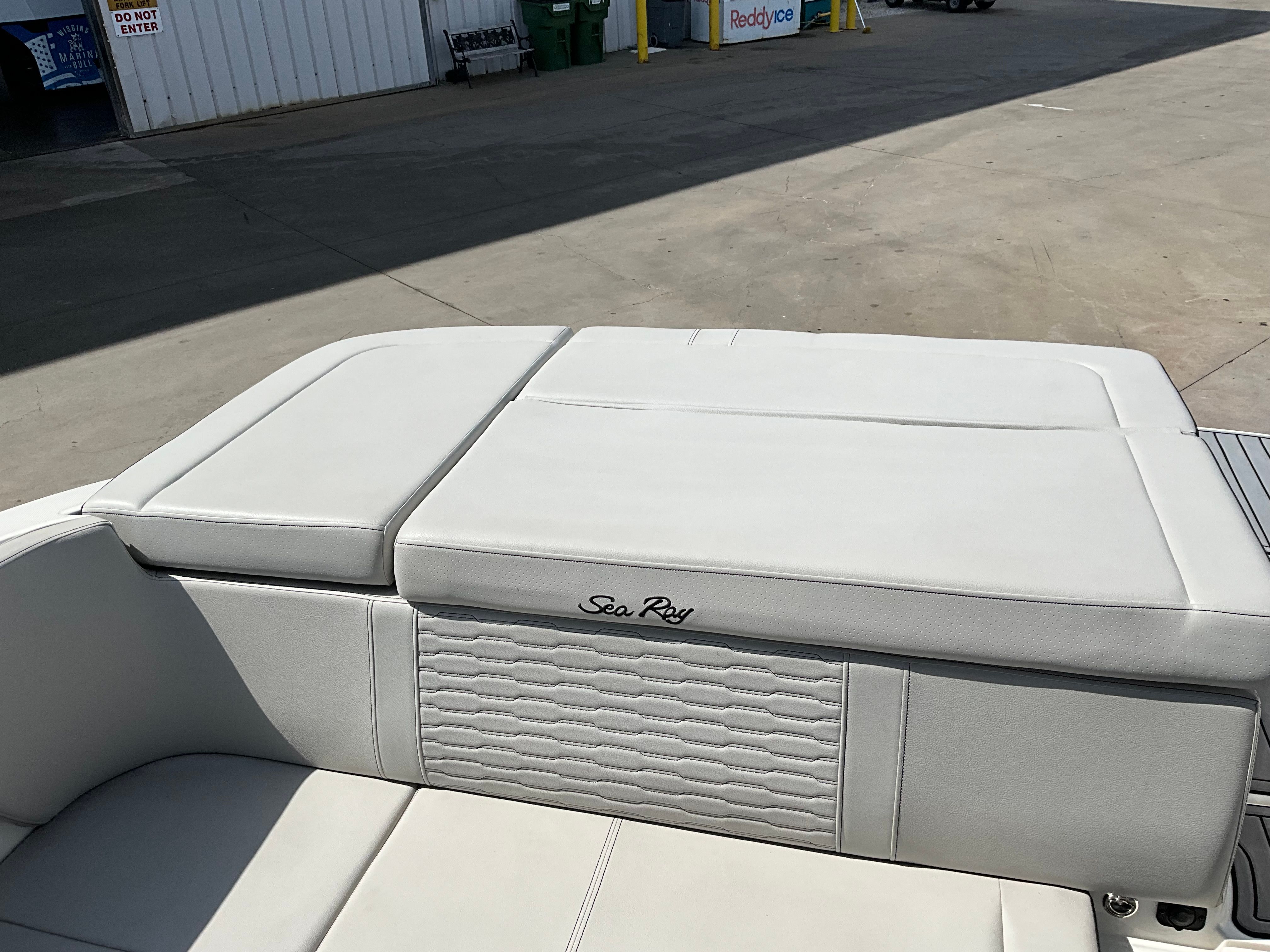 2021 Sea Ray 23 SPX - 30