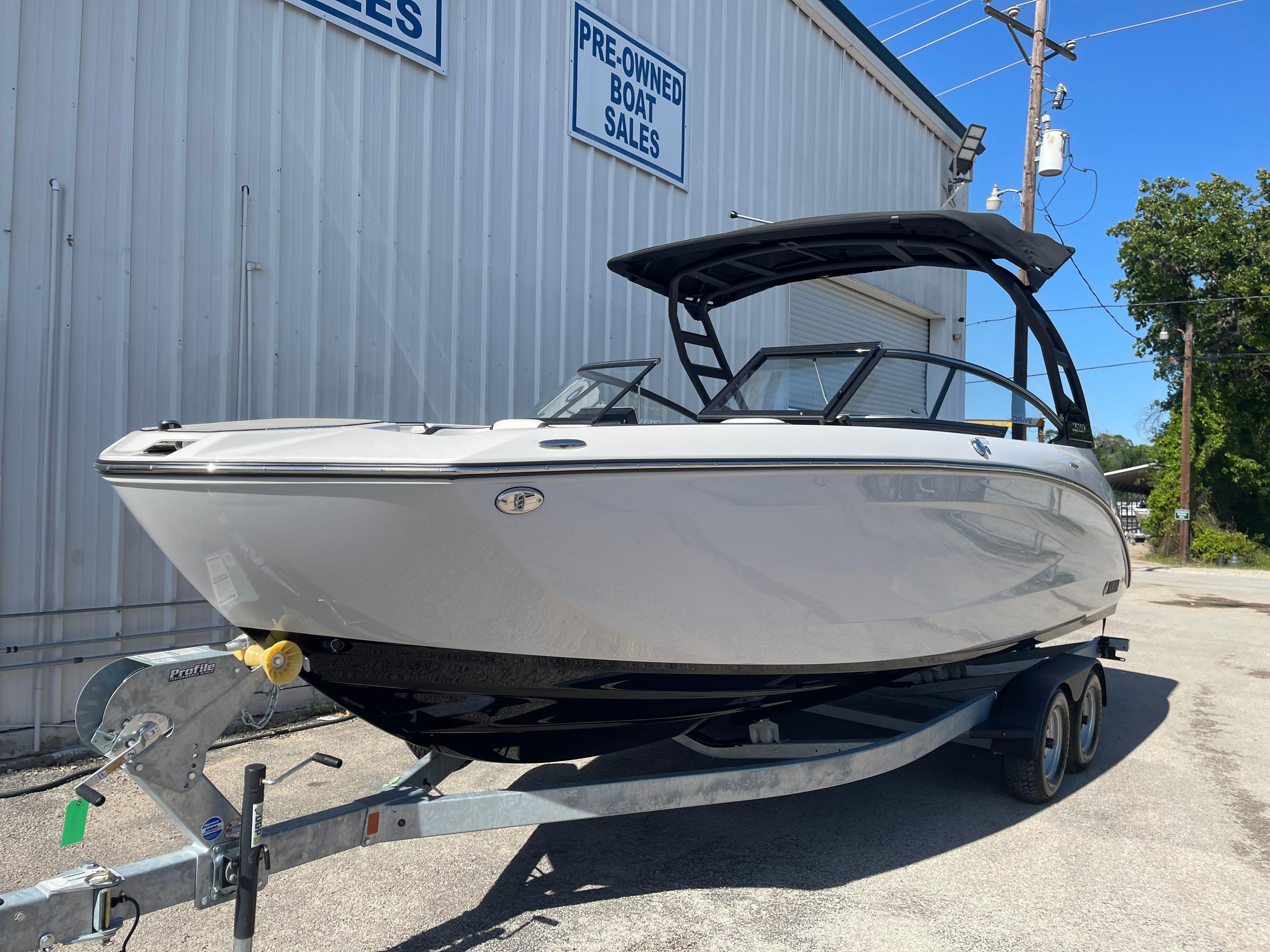 2025 YAMAHA 252 SD - Image 2