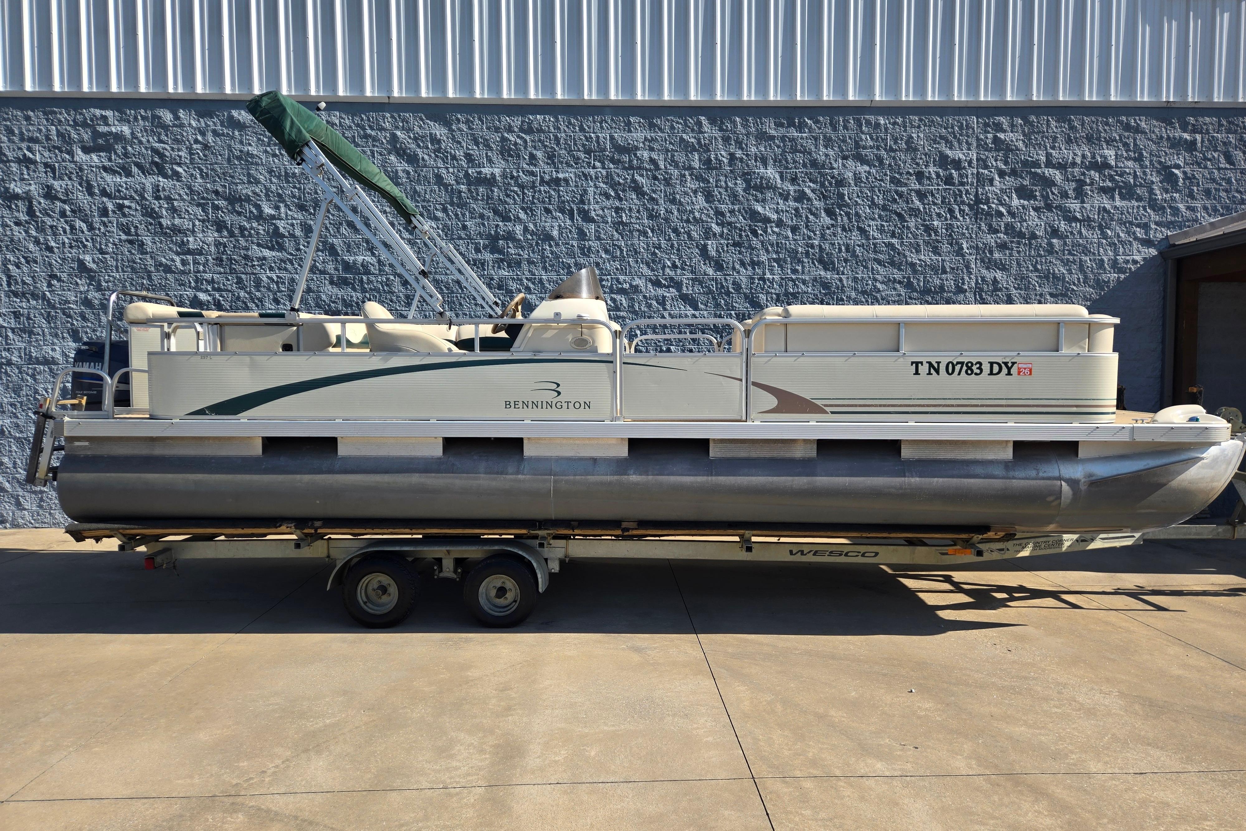 2004 Bennington 257L