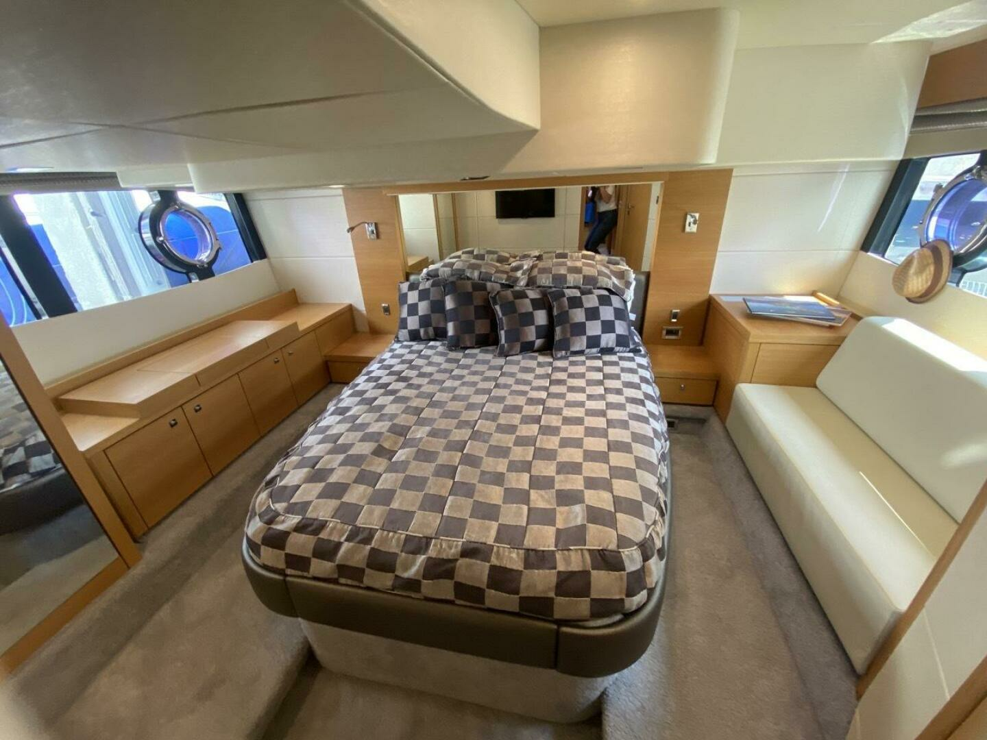 2014 Sunseeker 48 Portofino XPS - Image 45