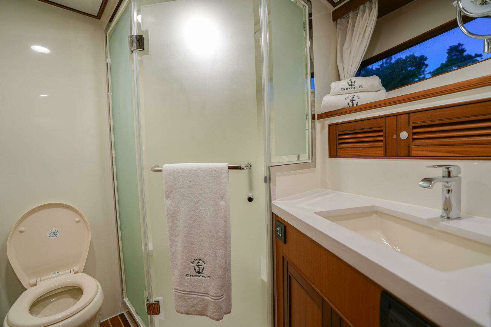 2025 Marlow Explorer 70E-CB - Image 28