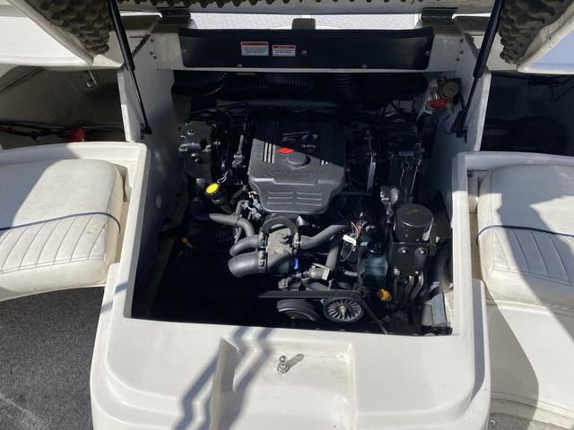 2007 Sea Ray 230 Select - 9