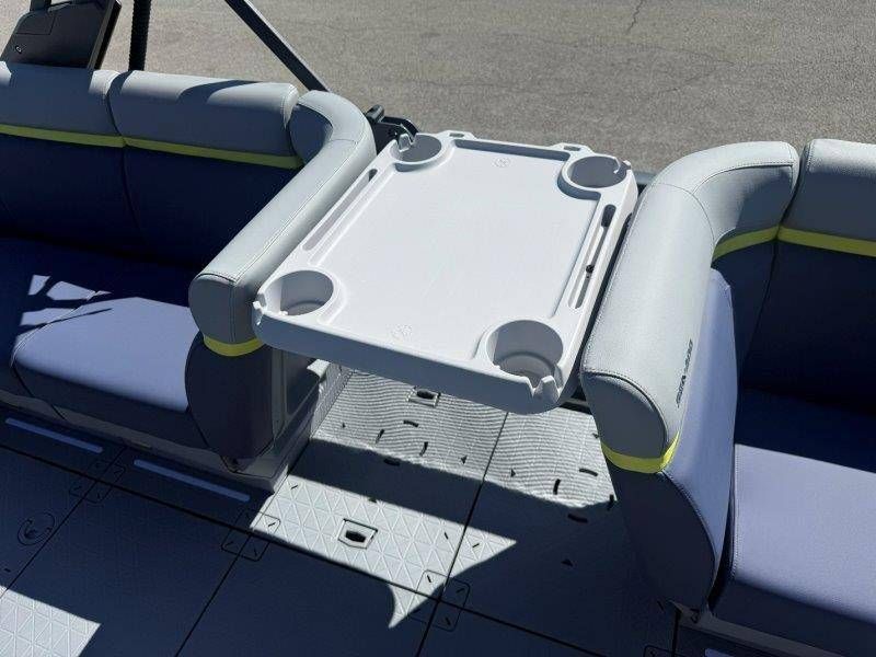 2026 Sea-Doo Switch Cruise Limited 18 - 27