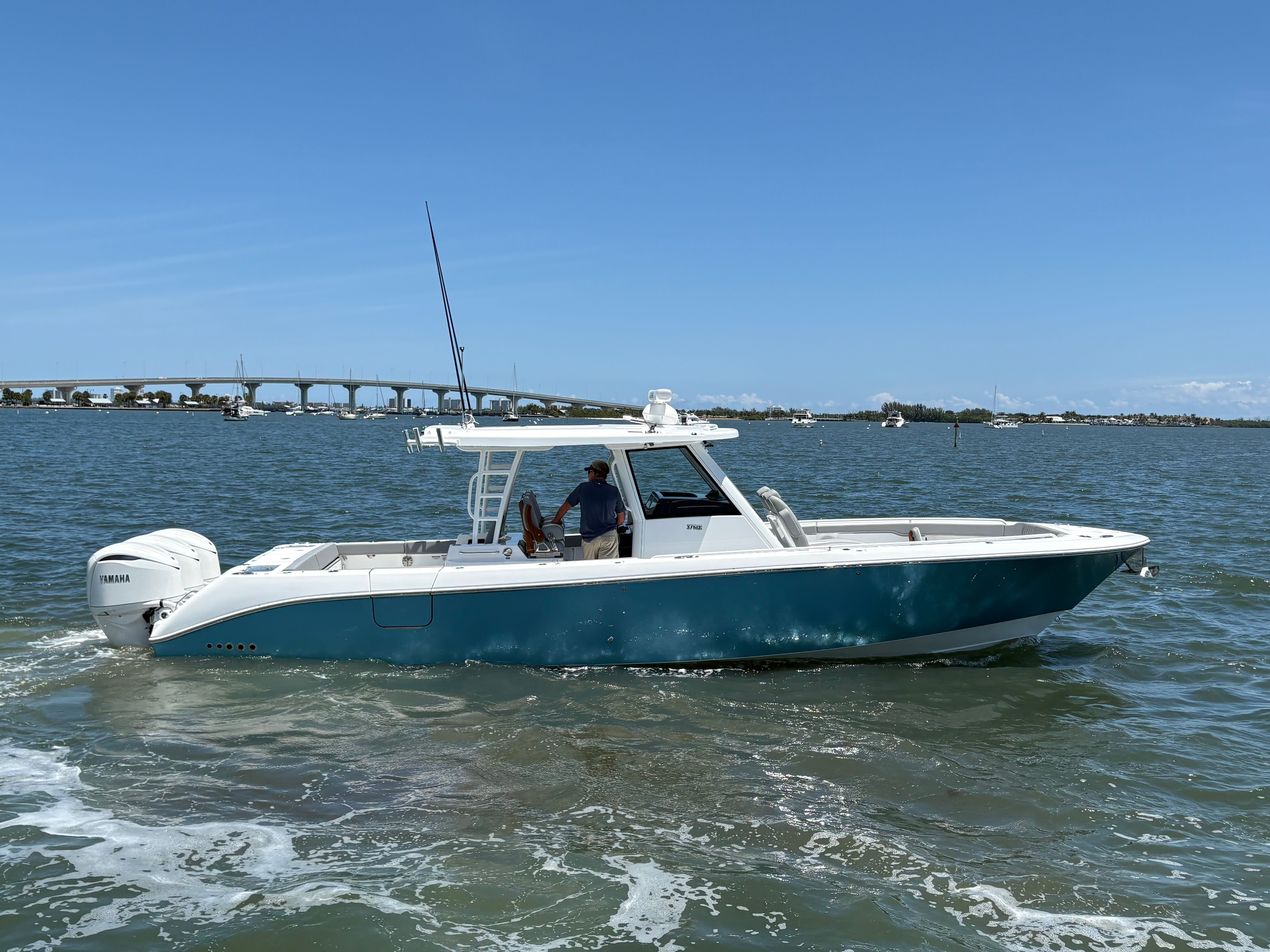 2026 Everglades 375 Center Console