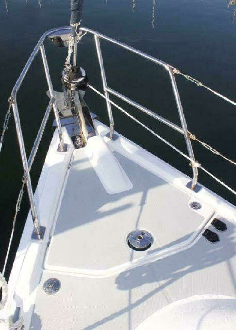 2004 Hunter Sloop - Image 2