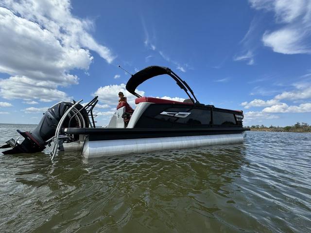 2024 Godfrey Marine Aquapatio 235 ULC - 12