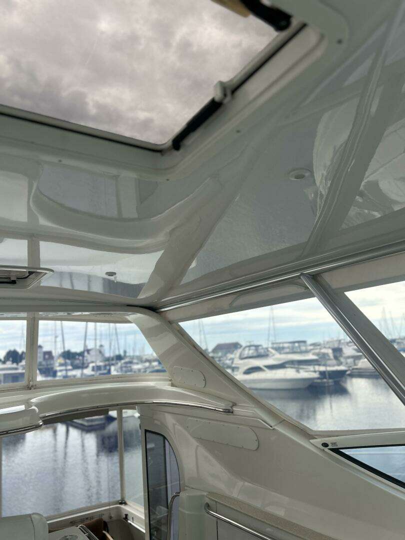 2003 Carver 466 Motor Yacht - Image 24