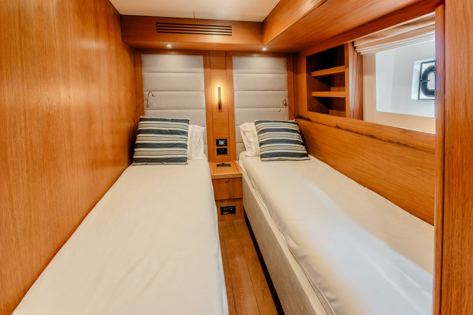 2023 Sirena Yachts — - Image 28