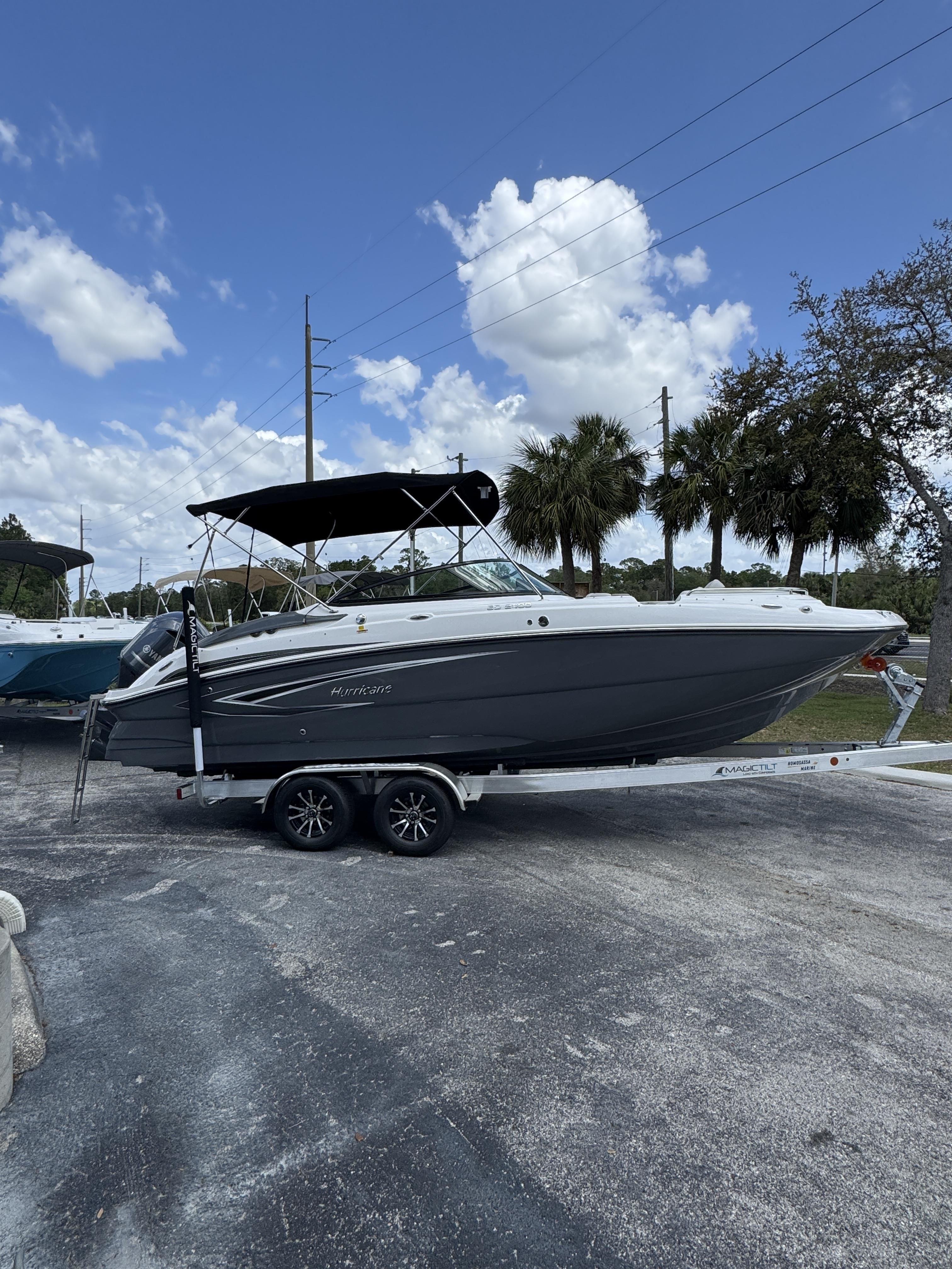 2026 Hurricane SunDeck 2400 OB - 4
