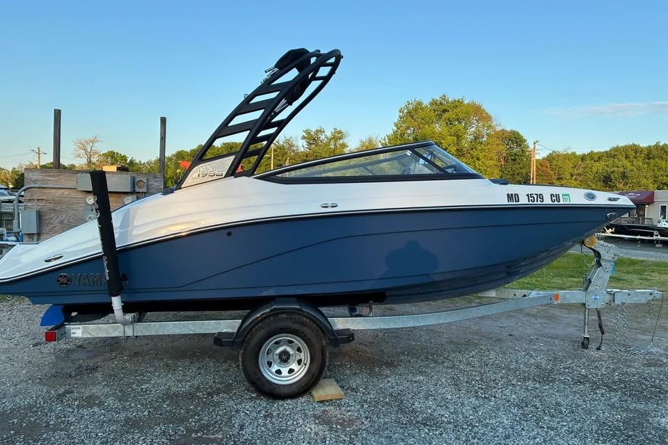 2024 Yamaha Boats 195S