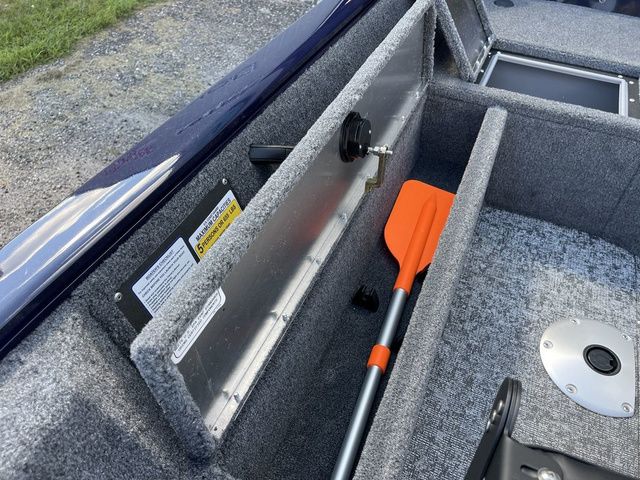 2026 Tracker Pro Guide V-16 SC - 27