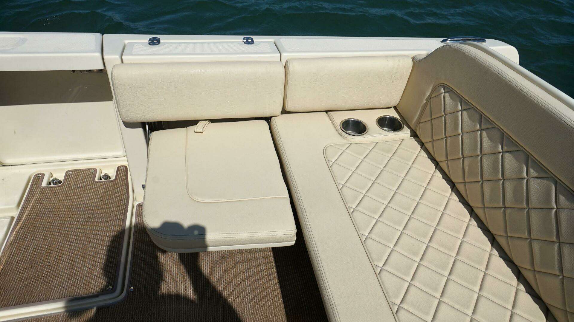 2018 Chris-Craft Catalina 34 - Image 16