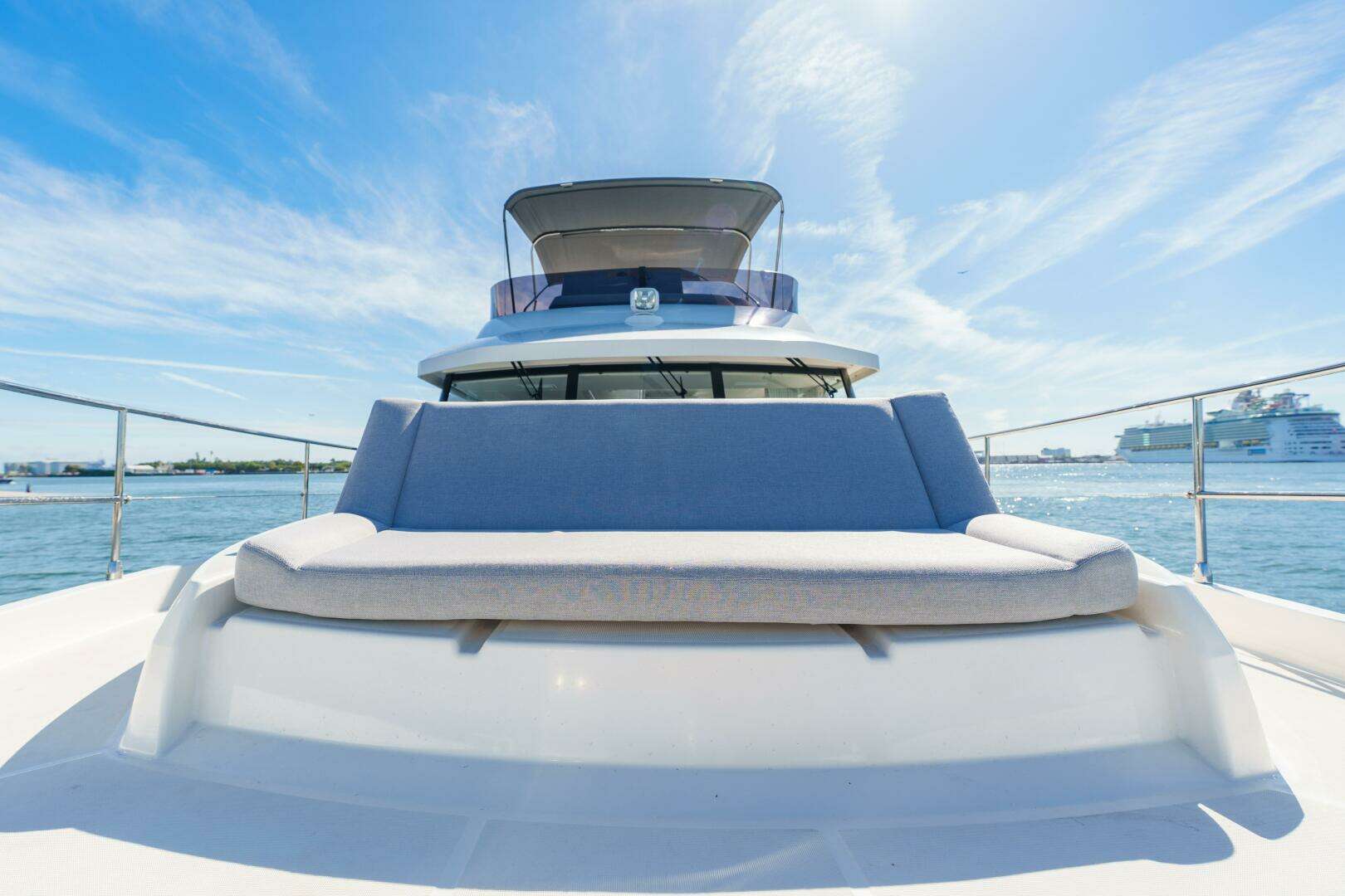 2025 Beneteau — - Image 38