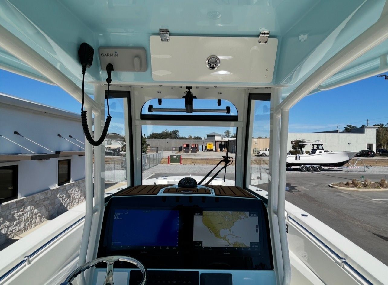 2026 Cobia 285CC - 16