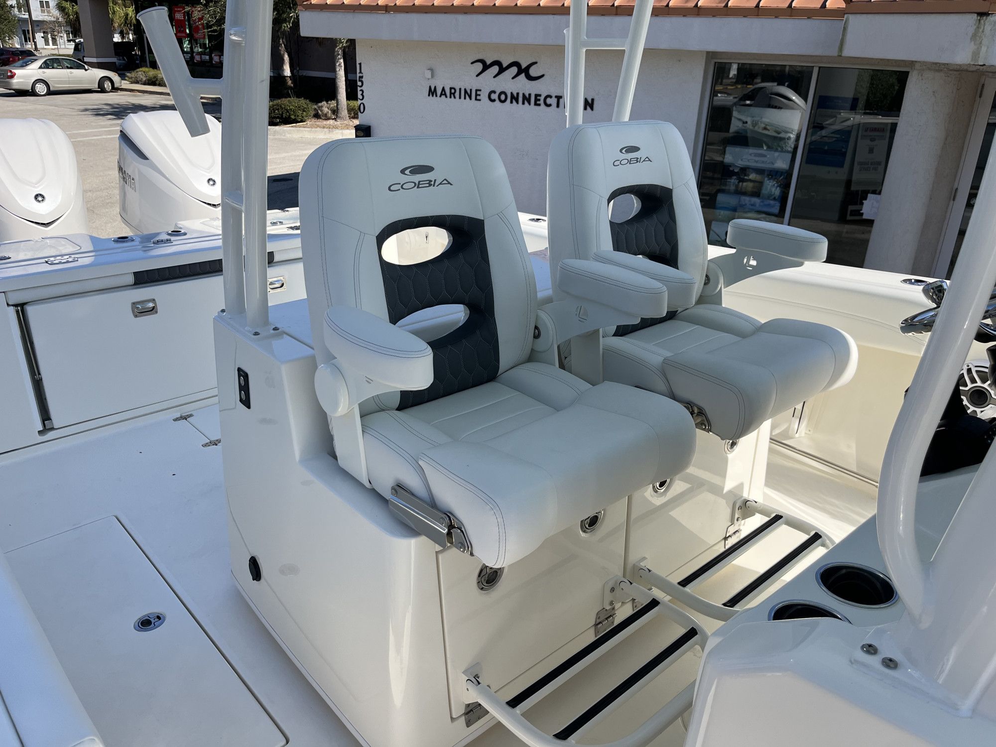 2026 Cobia 320 Center Console - 23