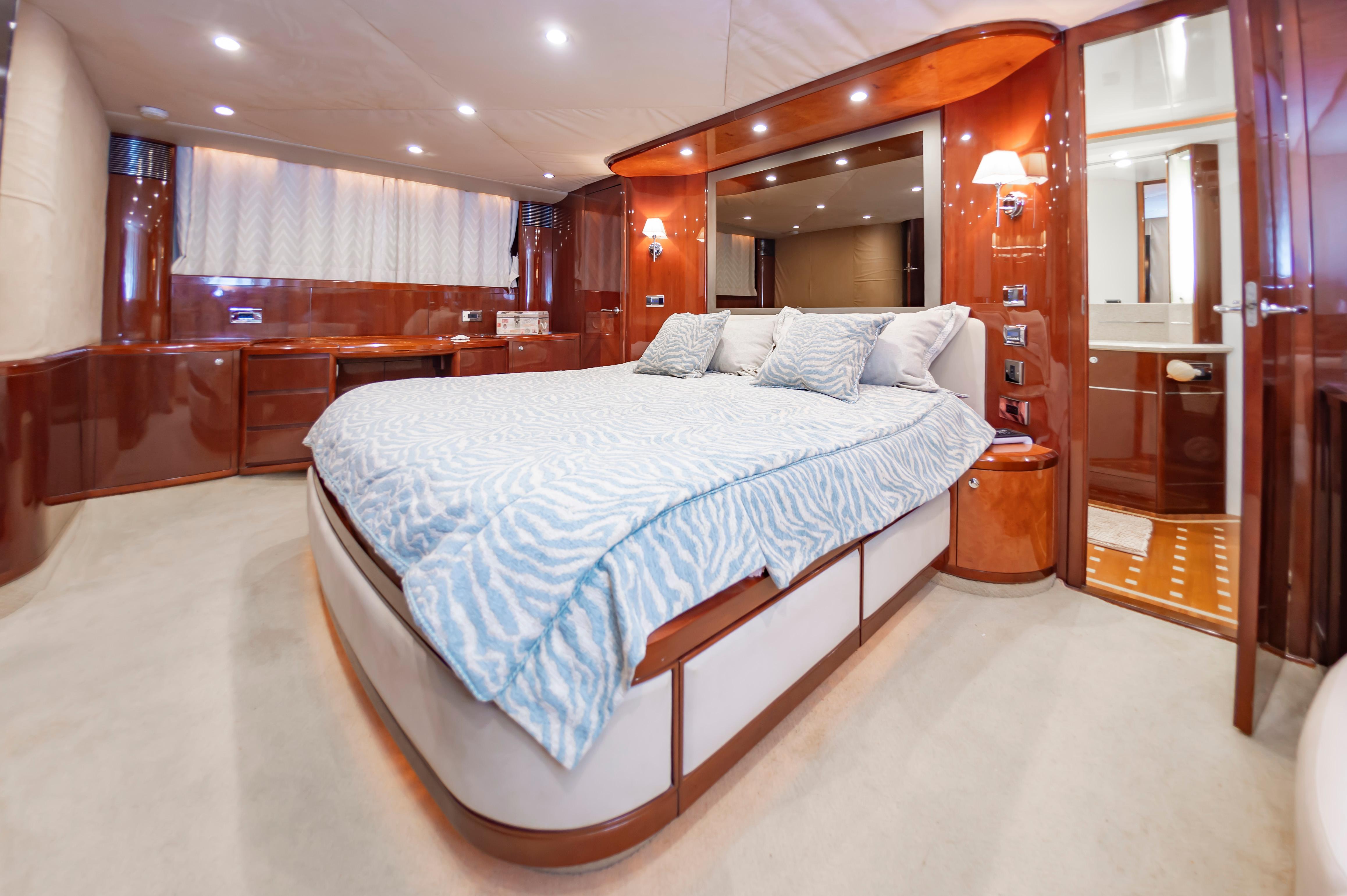 2006 Princess 75 Motor Yacht - 68