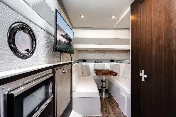 2023 Cruisers Yachts 42 GLS OB - 4