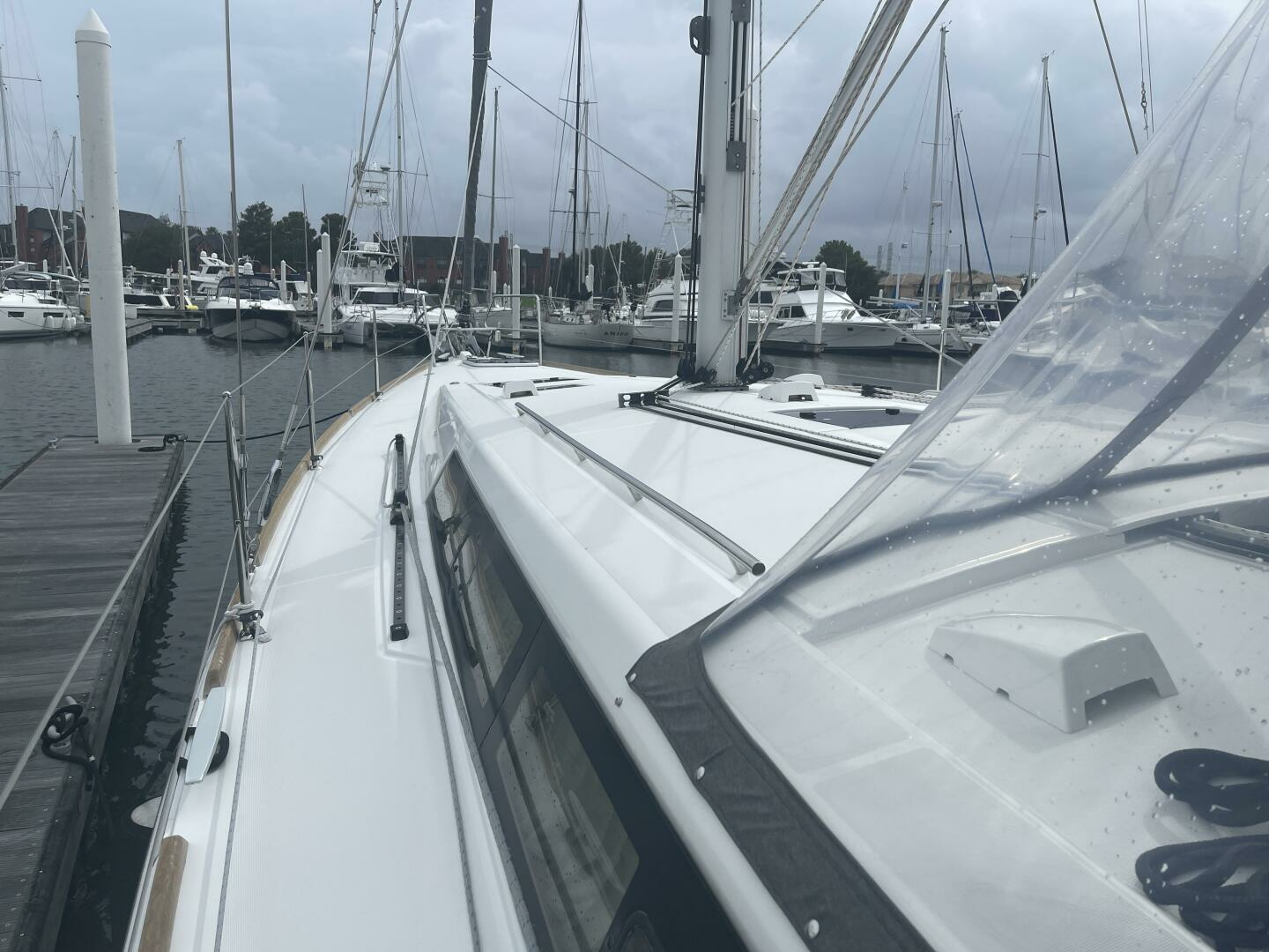 2017 Beneteau Oceanis 45 - Image 8