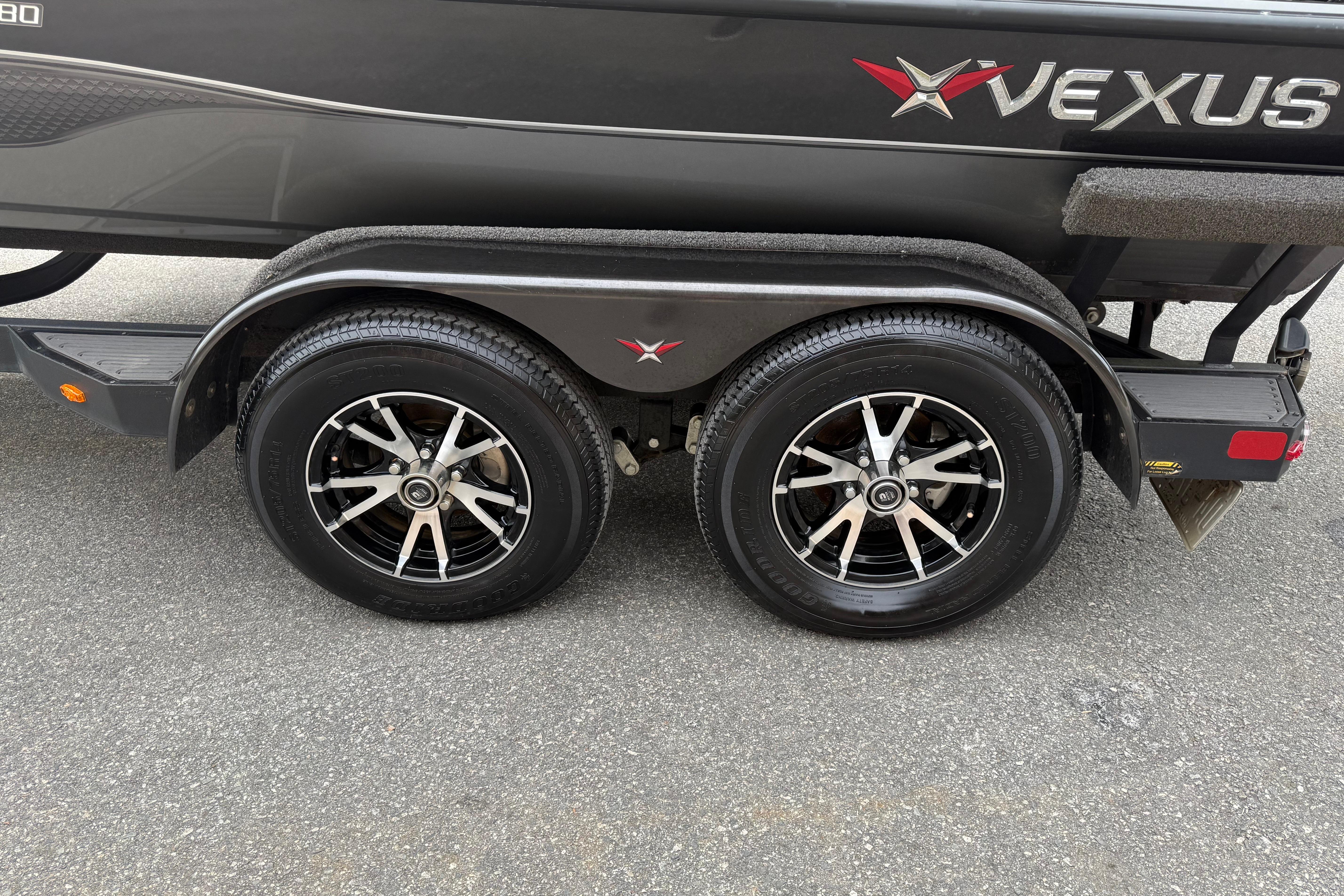 2021 Vexus AVX2080 - 14
