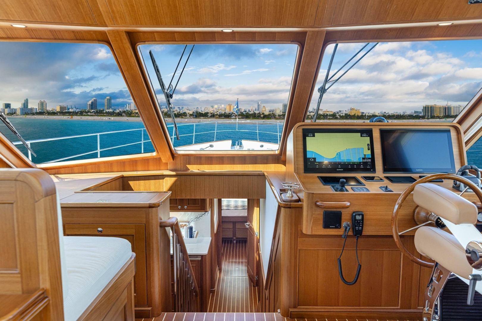 2027 Hunt Yachts 63 Express - Image 7